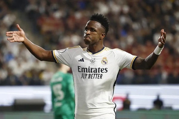 Vinícius Júnior é eleito o melhor jogador do mundo