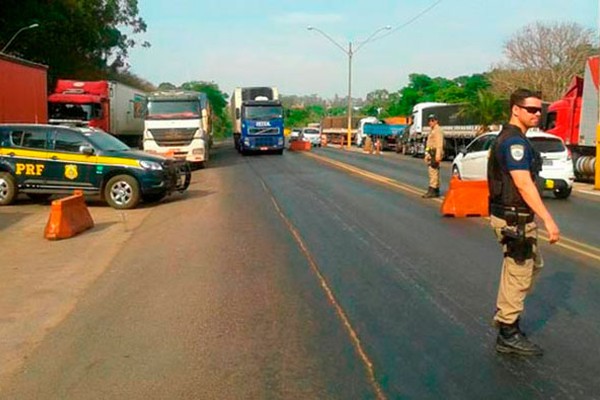 Feriado prolongado tem 10 mortes, 177 feridos e 131 acidentes nas rodovias federais mineiras