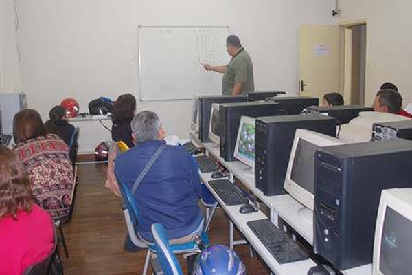 Após grande procura, direção aumenta parceria e oferece mais cursos a baixo custo