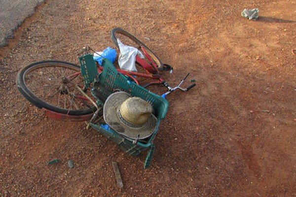 Ciclista morre atropelado por carreta na LMG-740 no município de Lagoa Grande