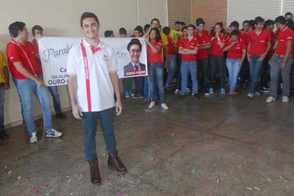 Patense Medalha de Ouro na Olimpíada do Conhecimento recebe homenagens