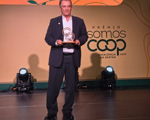 Coopatos celebra a conquista do troféu "Prata" no Prêmio SomosCoop - Excelência em Gestão 2025