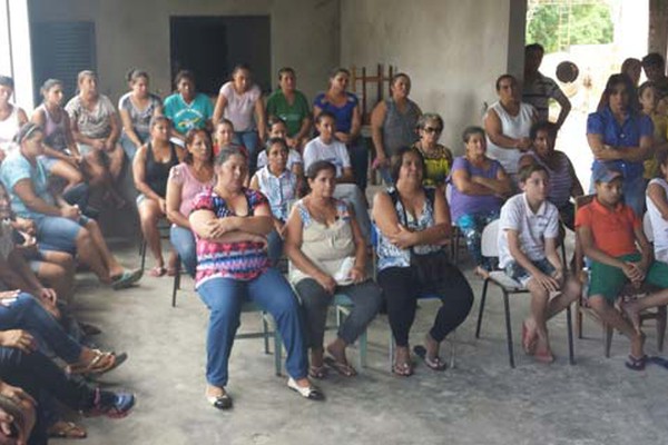 Moradores da zona rural se unem e fazem manifesto contra redução de oferta de ensino