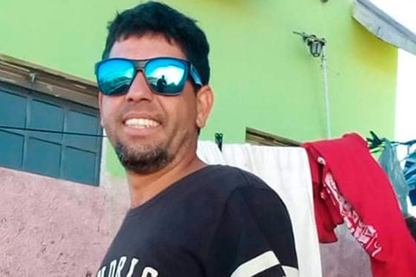 Família procura por homem de 36 anos que sofre de esquizofrenia e que está desaparecido