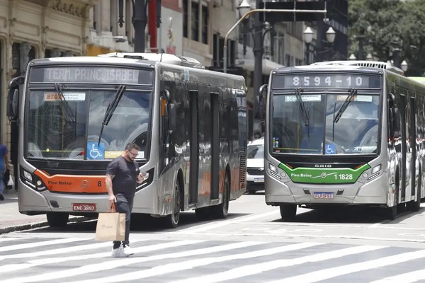 Setor de serviços cresce 0,3% em junho e atinge patamar recorde