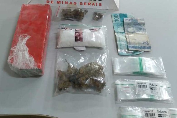 Após denúncia anônima, Polícia Militar prende jovem com maconha, cocaína e skank em Uberlândia