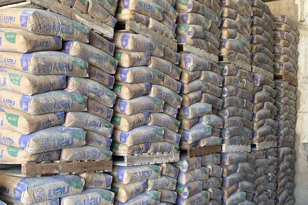 Baratão anuncia Blackfriday do Cimento com preço imperdível em Patos de Minas