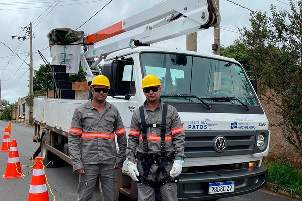 População já pode pedir troca de lâmpadas queimadas por meio de 0800 em Patos de Minas