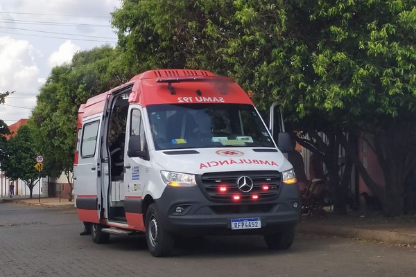 Jovem fica ferido após ser brutalmente agredido na cabeça em Patos de Minas