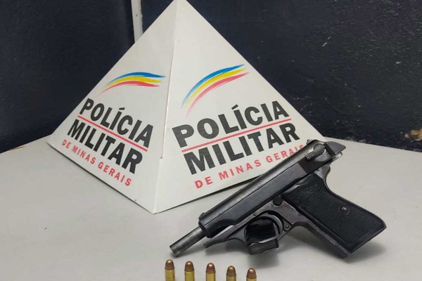 Adolescente é apreendido com arma de fogo após jovem denunciar ameaça em Patos de Minas