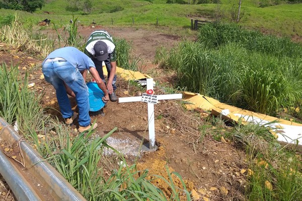 Avô homenageia crianças que morreram na Curva da Morte e pede ajuda para família voltar para casa