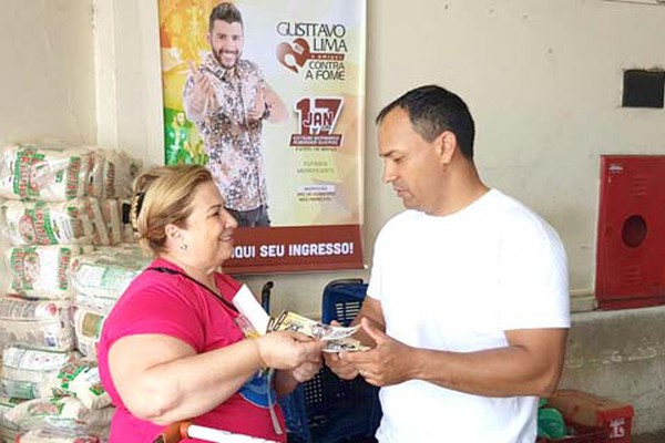 Postos de troca por ingressos para o Futebol Solidário de Gusttavo Lima têm grande movimentação