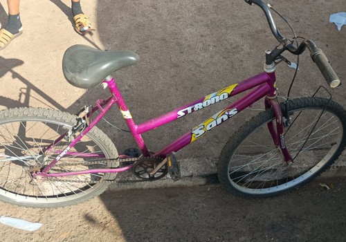 PM recupera bicicleta de professor de educação que havia sido furtada enquanto ele trabalhava