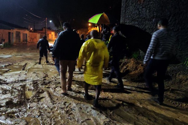 Sobem para sete os mortos no sul Bahia por causa das chuvas