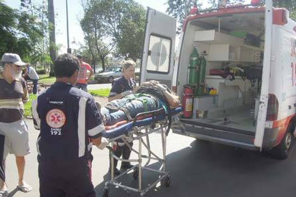 Motociclista de 26 anos fica ferido em acidente nesta manhã na avenida Piauí