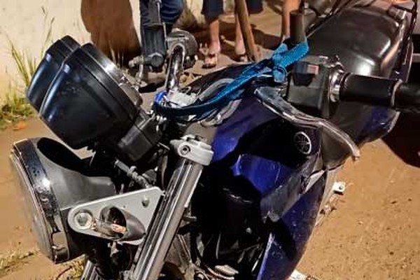 Caminhão atinge motociclista após falha em freios que eram testados em morro