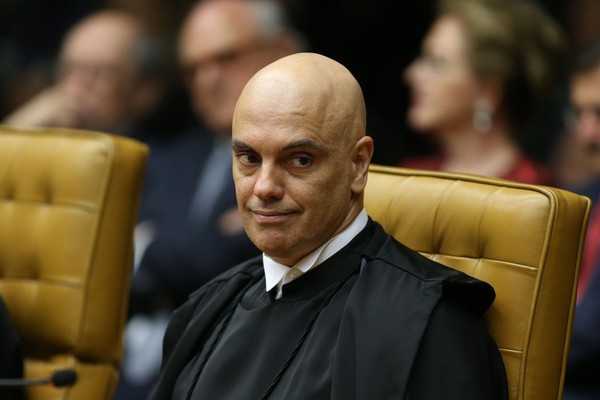 Moraes vota pela condenação de mais cinco réus pelo 8 de janeiro