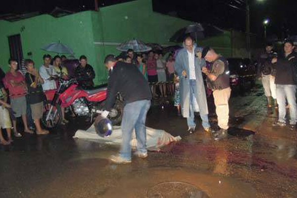 Jovem é executado com cinco tiros no 1º assassinato do ano em Patos de Minas