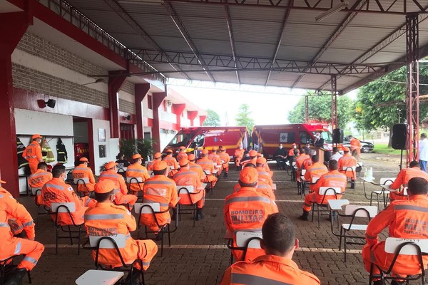 Corpo de Bombeiros de Patos de Minas e Paracatu recebe duas unidades de resgate