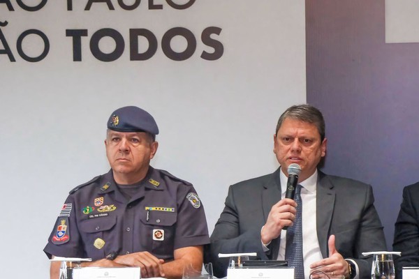 Operação policial na Cracolândia neste domingo termina com 15 presos