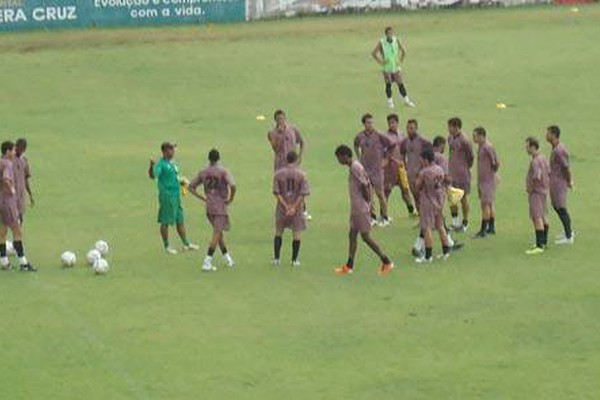 Mamoré recebe novos jogadores e se prepara para o amistoso neste domingo