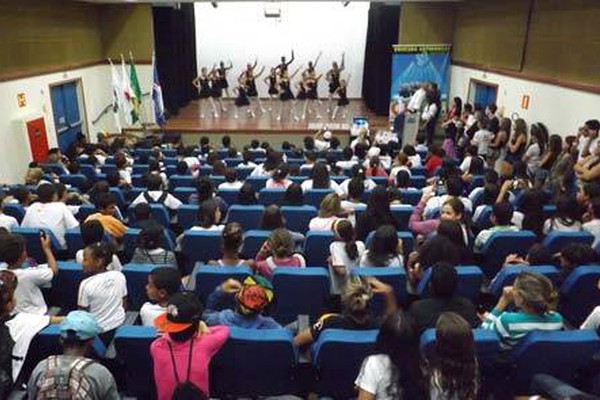 "Manhãs de Convivência" previne o uso de drogas entre crianças e adolescentes