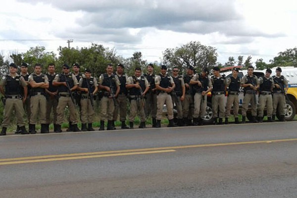 Polícia Militar prende 10 indivíduos que explodiram Caixas Eletrônicos em Arapuá 