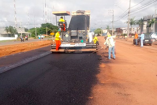 Empreiteira inicia a pavimentação do primeiro trecho de duplicação da avenida Marabá