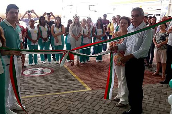 Cristina inaugura a maior loja da rede e oferece de medicamentos a produtos de mercearia 24 horas