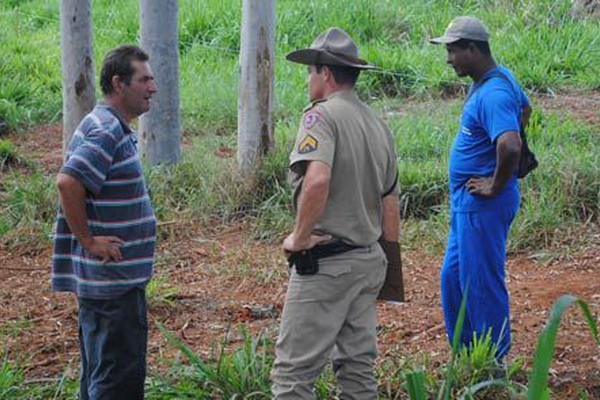 PM Ambiental fiscaliza granja de suínos e produtor diz que mau cheiro vai continuar