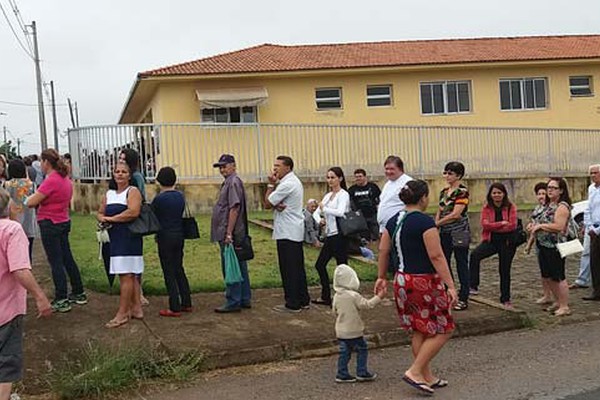 Dia D de Vacinação contra Gripe provoca correria aos postos de saúde e muita gente fica sem vacina