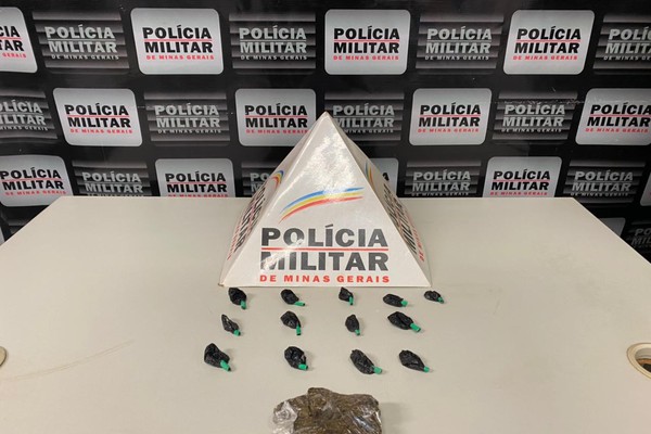 Polícia prende seis pessoas, apreende menor e recolhe drogas em duas ocorrências em Patrocínio