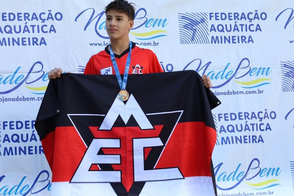 Atleta patense bate recordes e dá show no Campeonato Mineiro Petz e Infantil de Natação, em BH