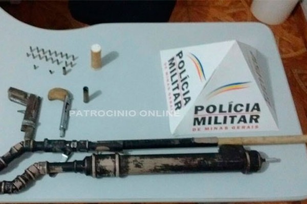 Rapaz é preso com três armas de fabricação caseira em Guimarânia