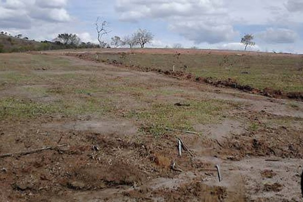 Devotos ganham opção de loteamento para habitação, lazer e fé em Andrequicé