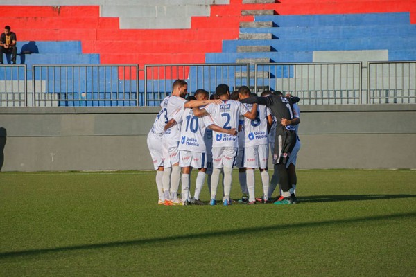 URT faz 1 a zero no Bahia de Feira e vence a primeira no Campeonato Brasileiro da Série D