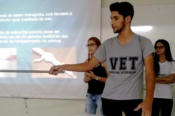 Invasão de animais silvestres preocupa e Grupo de Estudos do Unipam orienta a não matar