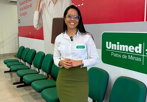 Com campanha bem-humorada, Unimed Patos de Minas faz ação pelo mês das mães