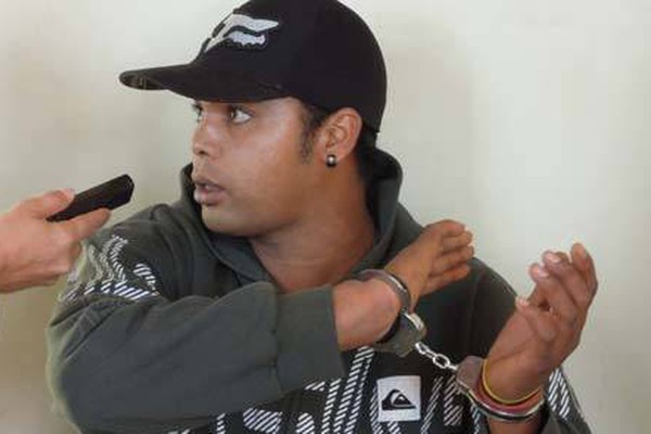 Polícia Militar recupera duas motocicletas furtadas e prende quatro pessoas