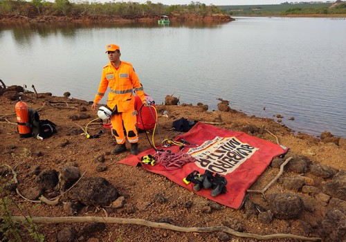 Corpo de Bombeiros realiza buscas por jovem que se afogou em represa de Carmo do Paranaíba