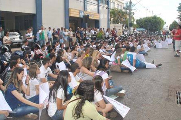 Não importa o lugar: manifestantes imploram pelo campus da UFU 