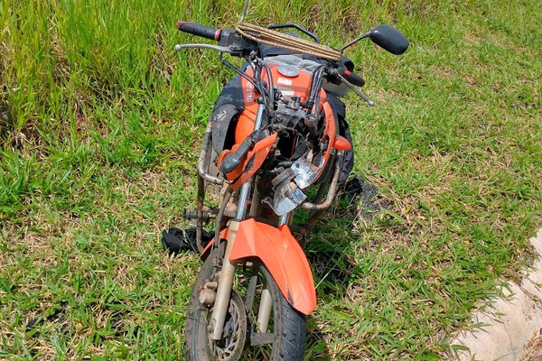 Motociclista de 32 anos fica ferido ao perder controle e cair na BR-352 em Lagoa Formosa