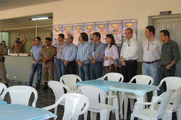 Polícia Militar apresenta projetos sociais a parceiros e lança Festa Junina 2014