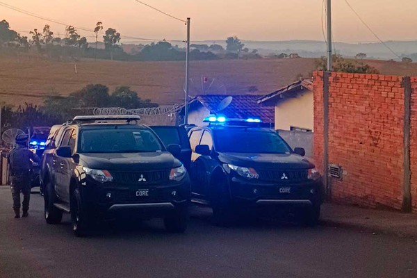 Operação da Polícia Civil mira grupo criminoso que atuava no tribunal do crime em Lagoa Formosa