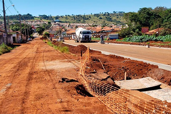 Prefeitura investe em duplicação de avenida e ligação da Major Jerônimo para melhorar o trânsito