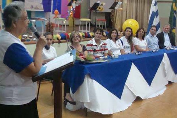 Colégio lança projeto que vai construir brinquedos pedagógicos para crianças carentes