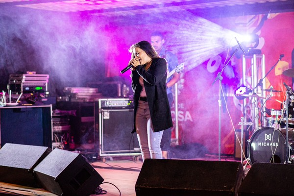 Goiânia recebe neste sábado (21), cantora Bia Fonseca para gravação do novo DVD