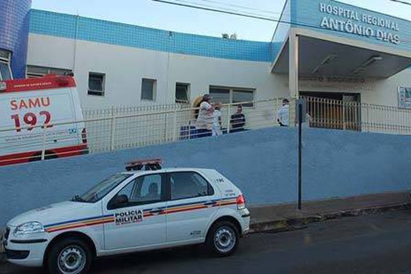 Jovem que sofreu facada certeira no pescoço morre no Hospital Regional