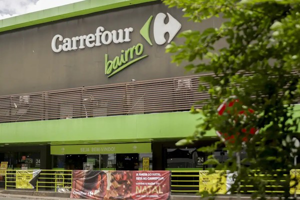 Carrefour pede desculpas e frigorífico encerra boicote ao grupo