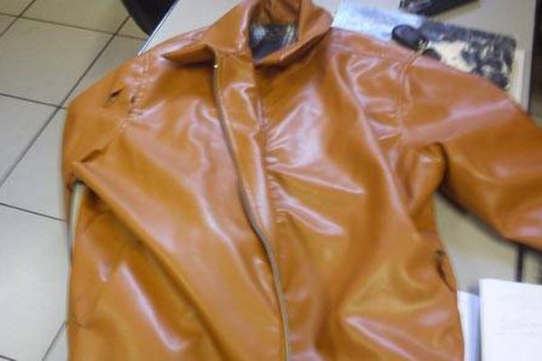 Jaqueta ajuda a Polícia Civil a identificar rapaz que agrediu repórter da NTV